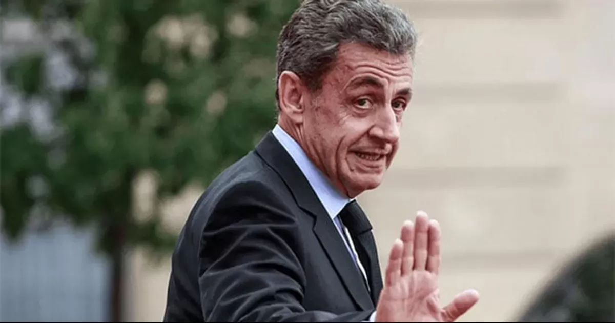 El Tribunal de Apelación de París liberó a Sarkozy, condenado por corrupción, pero le prohíbe salir de Francia o contactar con aliados políticos