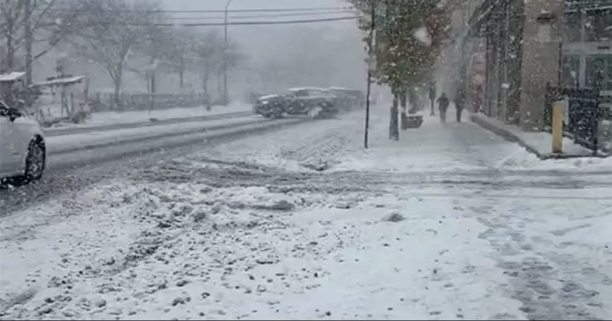 Chicago está bajo un Aviso de Tiempo Invernal hasta el mediodía del lunes, según el Servicio Meteorológico Nacional