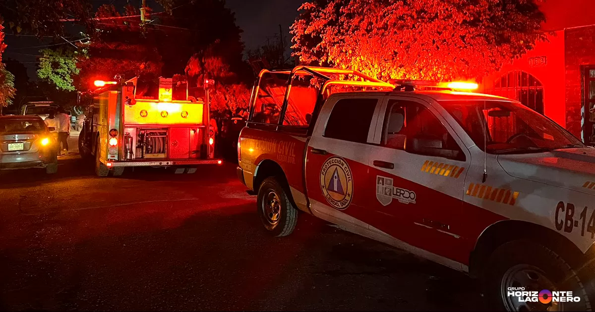 La Dirección de Protección Civil y Bomberos informó que el hecho se registró la noche del domingo, alrededor 20:00 horas en calle Palma Fenix de la colonia Las Palmas.