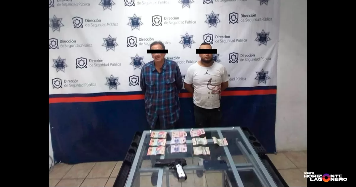 Detienen a dos por asalto con violencia en Torreón; portaban arma falsa