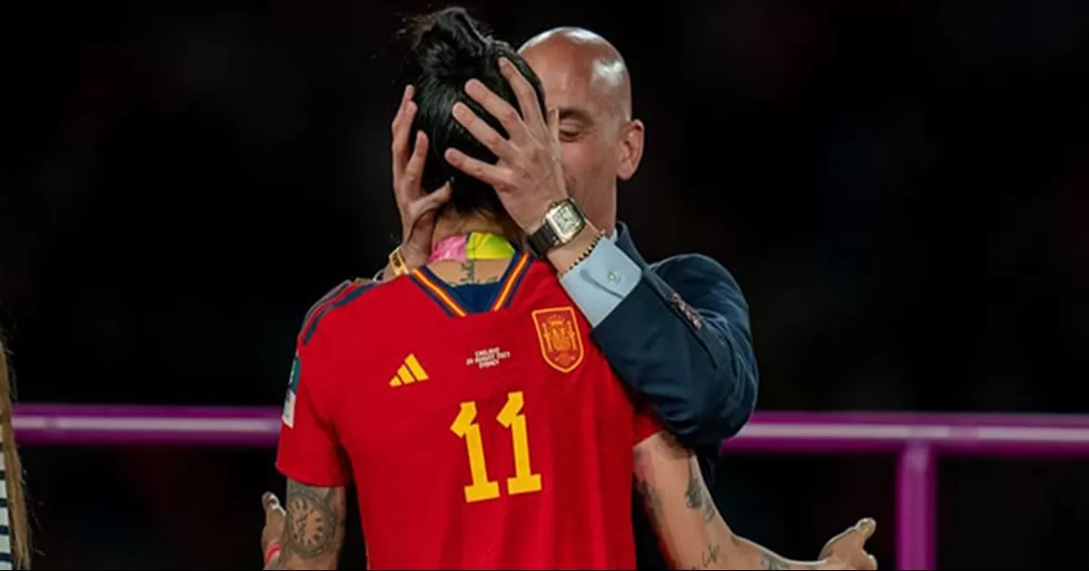 El ex presidente de la RFEF, obligado a dimitir tras el escándalo por el beso no consentido a la futbolista, aseguró que apelará la sentencia