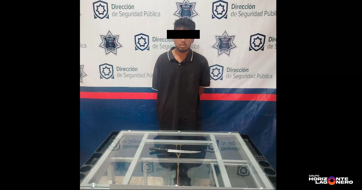 Policía de Torreón detiene a joven por amenazas y portación de arma blanca