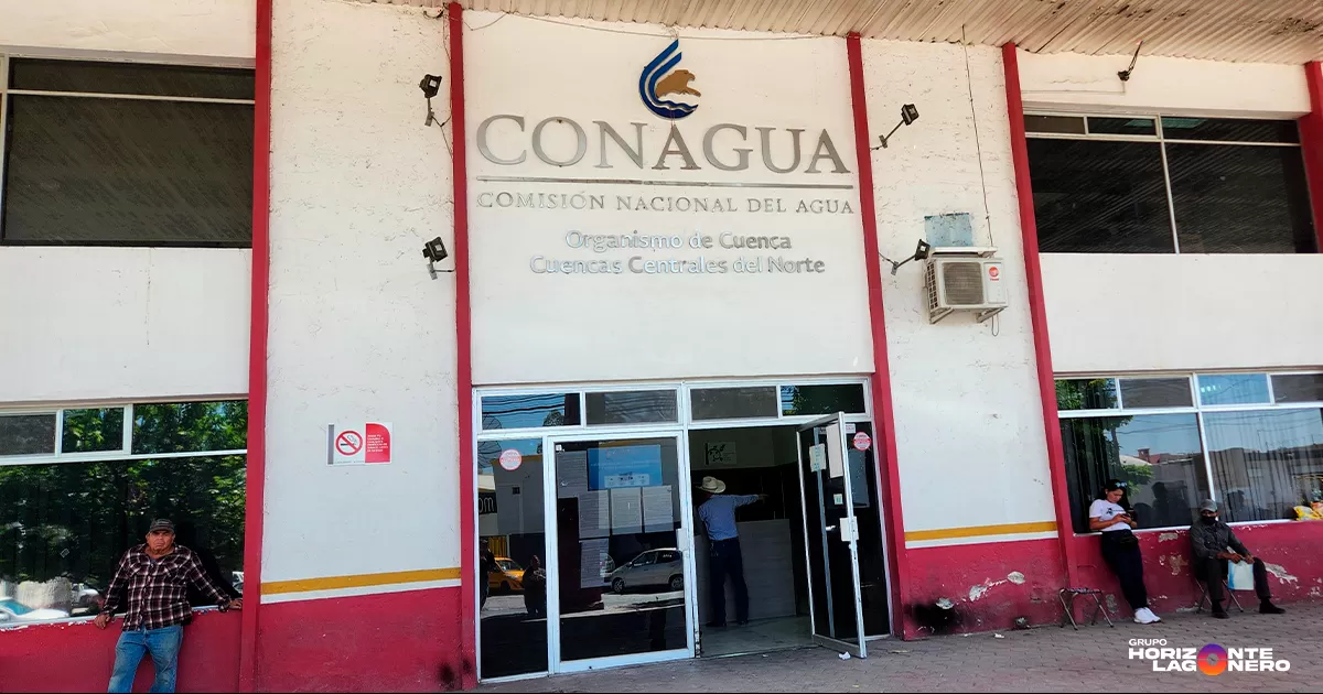De acuerdo con la dependencia federal, ningún trámite relacionado con el uso del agua requiere intermediarios, ya que todos pueden realizarse de forma directa en los organismos de cuenca, direcciones locales o a través de la página oficial de Conagua. En estos espacios se ofrece asesoría personalizada sin costo.