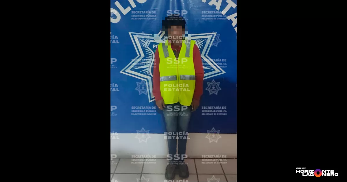 Detienen a hombre tras activarse alarma de emergencia en tienda Oxxo de Gómez Palacio