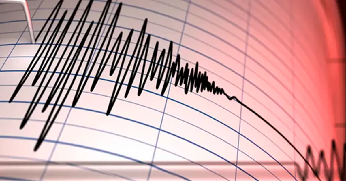 El movimiento ocurrió a las 07:49:33 horas con latitud 19.35, longitud -99.24 y profundidad de 0 kilómetros.