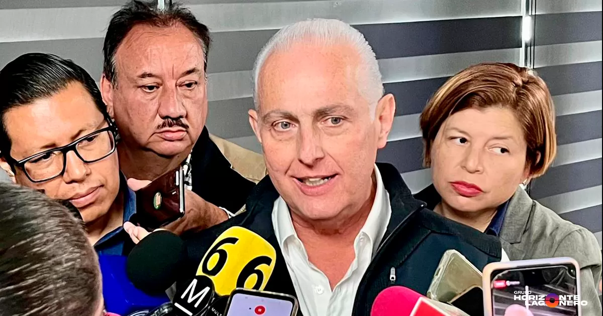 Durante la reciente reunión encabezada por los gobernadores Manolo Jiménez Salinas y Esteban Villegas junto con mandos del Ejército Mexicano, la Guardia Nacional y autoridades municipales, se planteó la creación de un Centro de Monitoreo Metropolitano, que muy probablemente operará desde las instalaciones del Mando Especial de La Laguna. Dicho centro permitirá el intercambio de información en tiempo real y la coordinación directa entre todas las corporaciones.