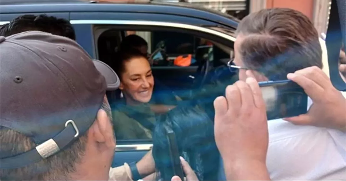 La Mandataria dijo que no ha visto al tabasqueño, pero que a veces le manda recaditos con su esposa Beatriz Gutiérrez Müller