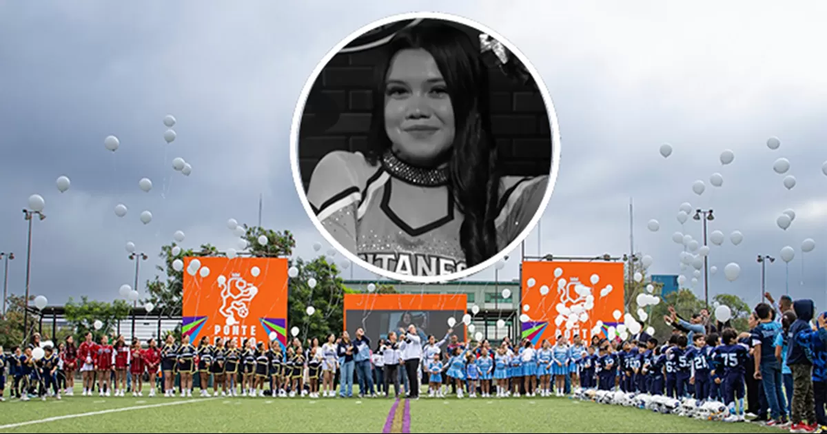 En el homenaje, un grupo de porristas del Club Titanes, visiblemente afectadas por la pérdida, permaneció unido mientras sostenía globos blancos