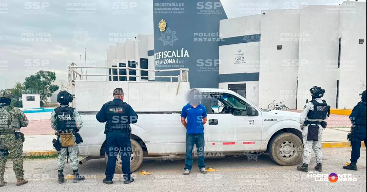 Durante la inspección, se constató que el conductor transportaba dos vacas vivas y tres vacas muertas.