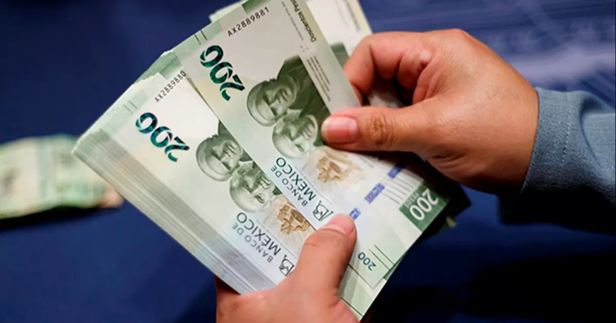 Sheinbaum confirma aumento de 13 al salario mínimo para 2026; así quedará el pago