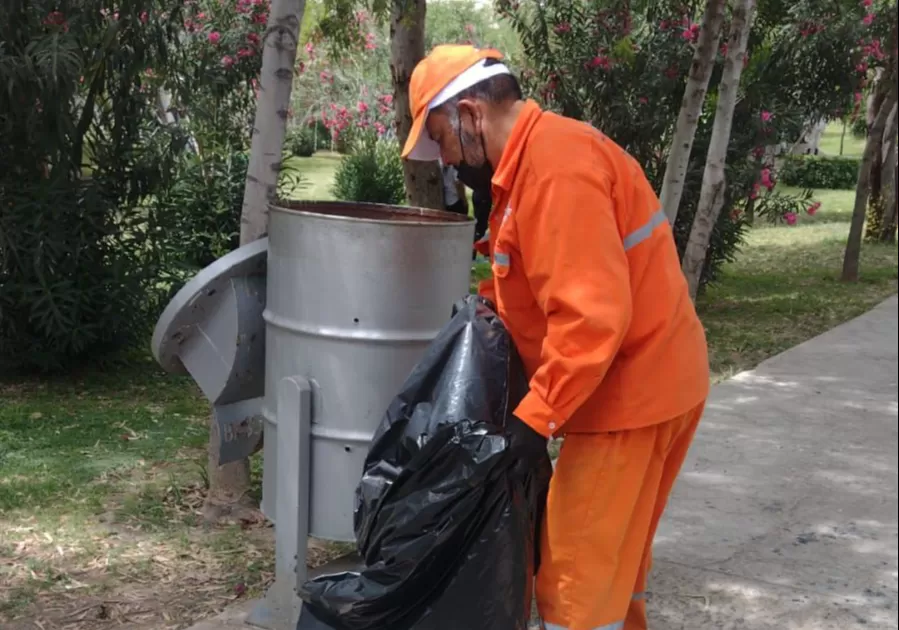 En el Bosque Urbano, acudiÃ³ un equipo de 80 personas, donde recolectaron un total de 12 toneladas de residuos.
