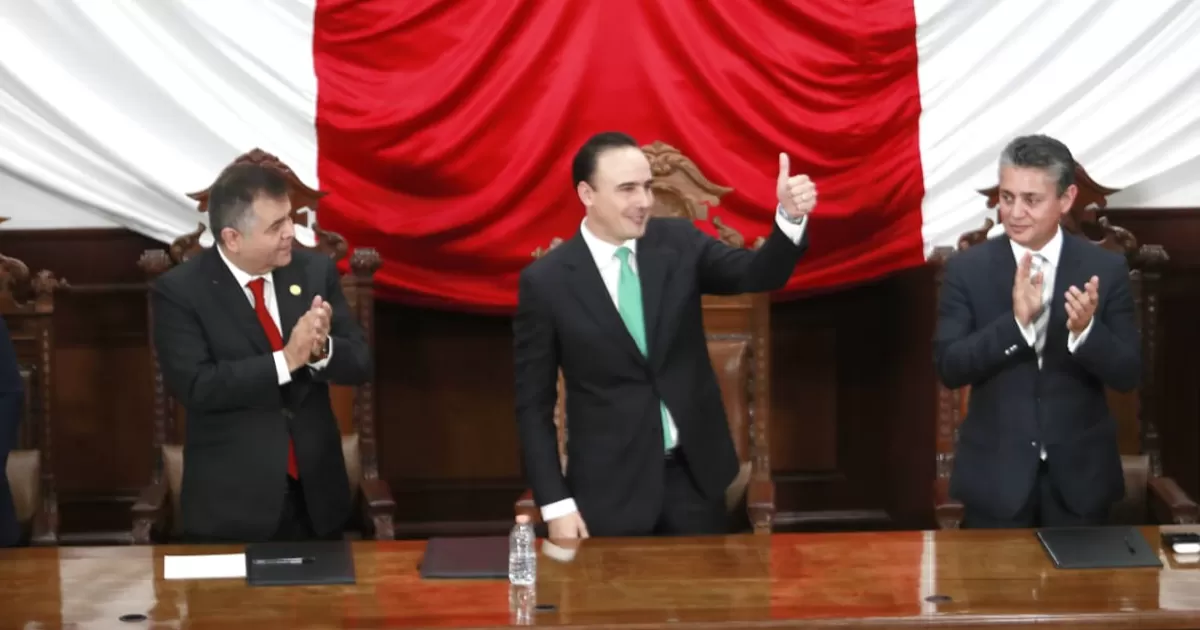 "Vamos a llevar a Coahuila pa´delante, a pasos de gigante": Manolo Jiménez Salinas.