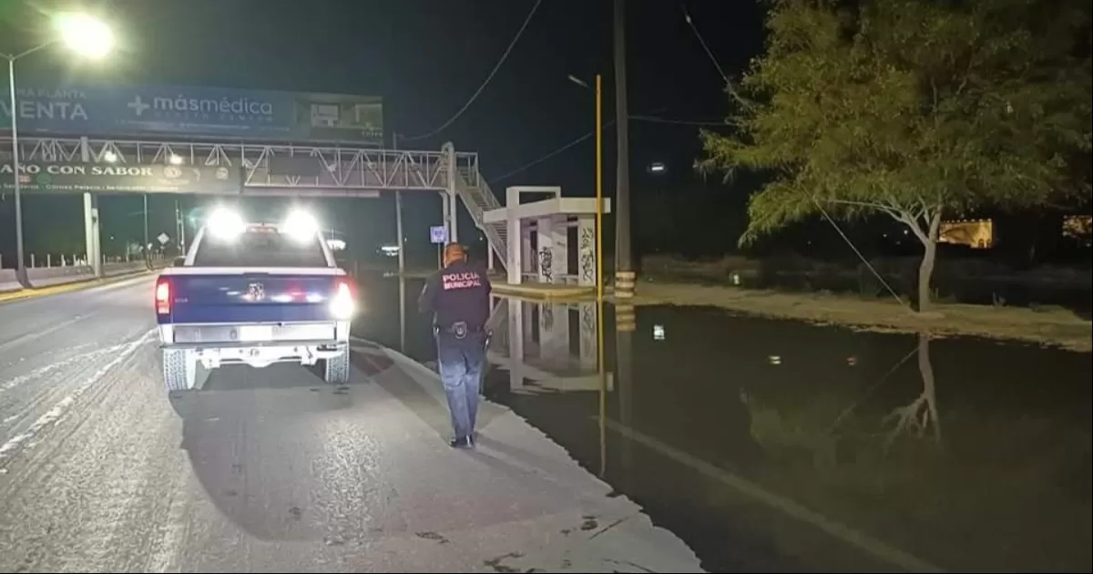 Raymundo Rodríguez de la Torre, gerente técnico del Sistema Municipal de Aguas y Saneamiento de Torreón, dijo que la situación fue atendida por parte de la dirección de Protección Civil y Bomberos, y será responsabilidad de la Comisión Nacional del Agua determinar acciones para que no vuelva a suceder.