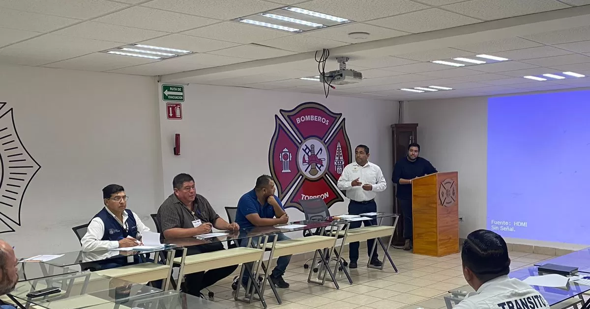 Jorge Luis Juárez Lanas, director de Protección Civil y Bomberos de Torreón, informó del operativo que se prepara para atender la seguridad de la ciudadanía que se concentra en los cementerios el 10 de mayo.