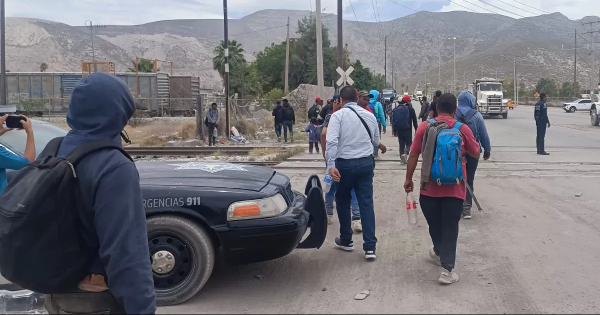 Los viajeros iban a bordo de los vagones y habÃ­an descendido de los mismos a la altura de la Zona Industrial.