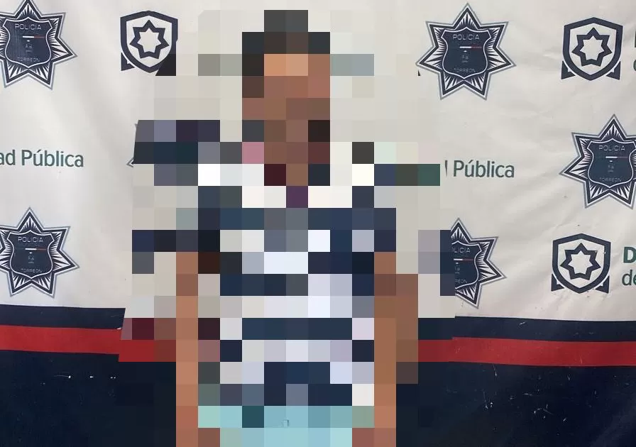Se encontró que la unidad en la que viajaba contaba con un reporte de robo.