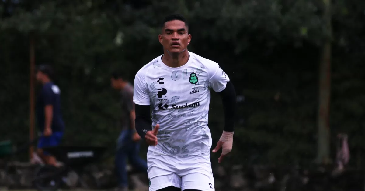 Anderson Santamaría, concentrado con la Selección de Perú