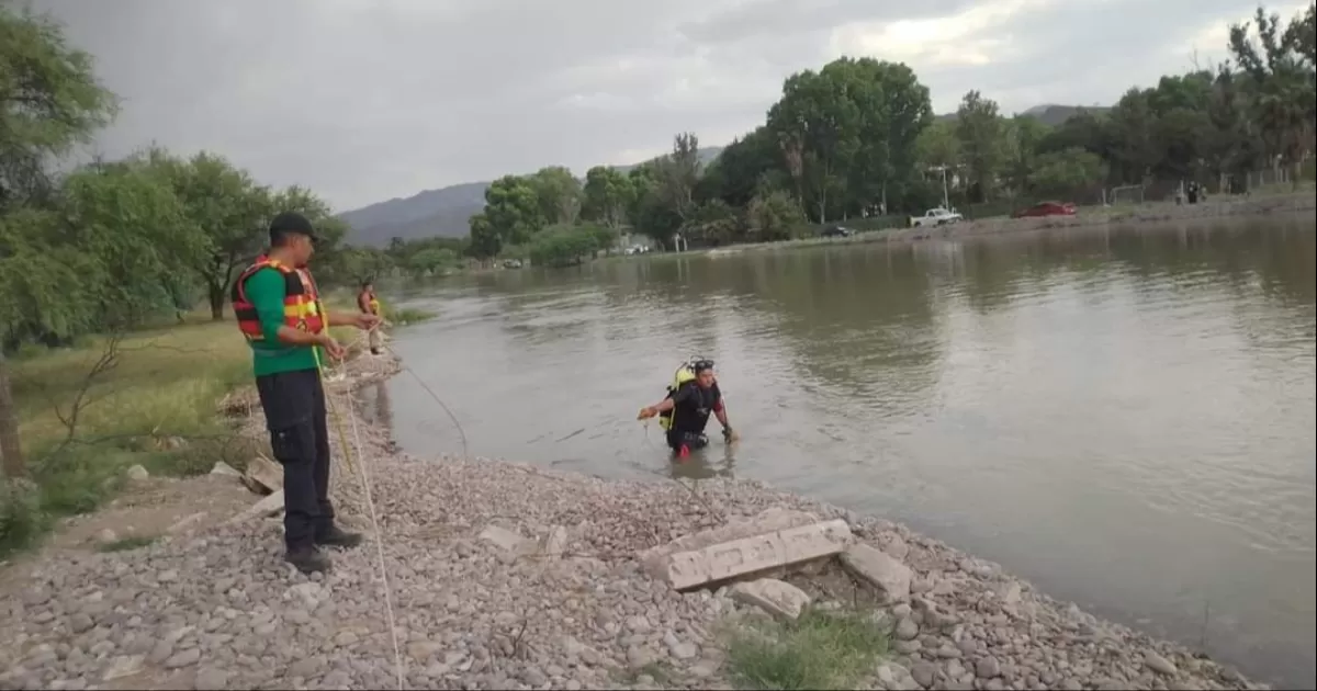 Joven desaparece en aguas del río Nazas, rescató a su amiga de morir ahogada
