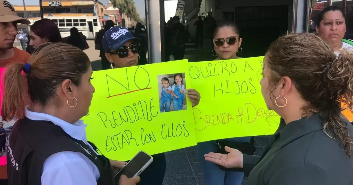 Madre recibe apoyo del municipio para recuperar a sus hijos