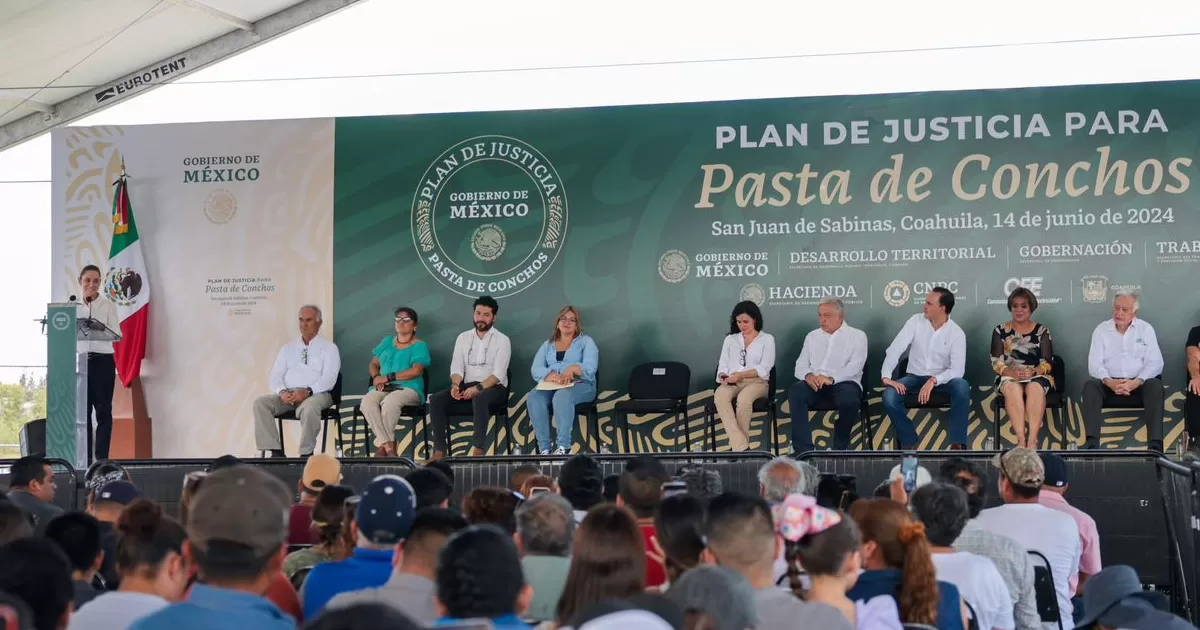El primer mandatario afirmó que la próxima presidenta también continuará la atención al rescate de Altos Hornos de México; tras detallar que se enfrentaron diversos obstáculos, informó que “ya logramos desenredar todo y hay condiciones para que se pueda recuperar esa fuente de trabajo que va a ayudar a toda esta región”.