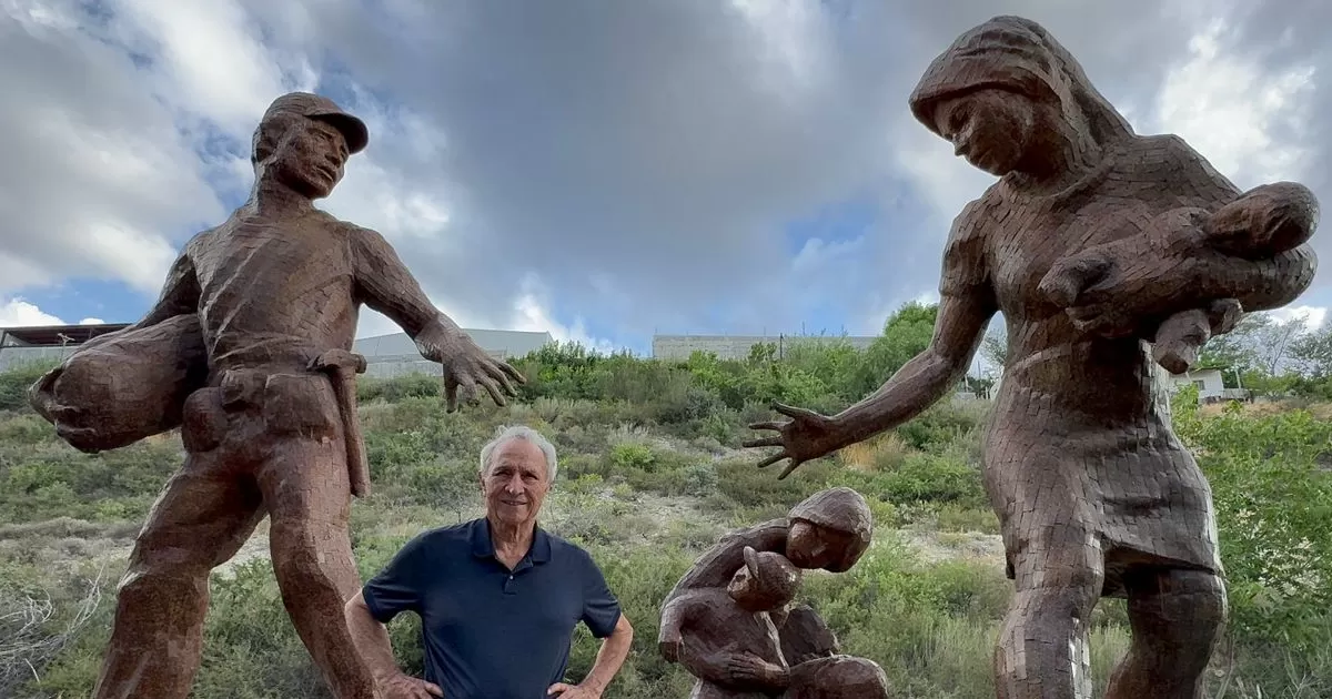 Monumental homenaje a las familias migrantes