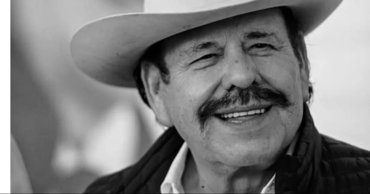 Fuentes de Morena informaron esta mañana de martes que perdió la vida el Senador de la República Armando Guadiana.