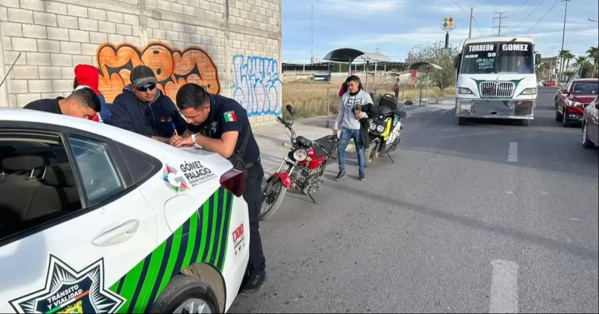 Eduardo Rangel Arámbula, titular de la corporación, explico que estos operativos son para sensibilizar a los motociclistas, sobre la gran importancia del cumplimiento de las reglas de tránsito.
