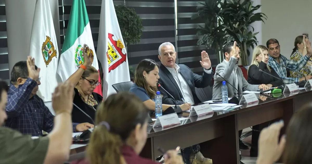Se plantea que estas cápsulas preventivas sean proyectadas en las pantallas de aquellos lugares en donde las y los adolescentes así como adultos y adultas jóvenes comúnmente asisten.