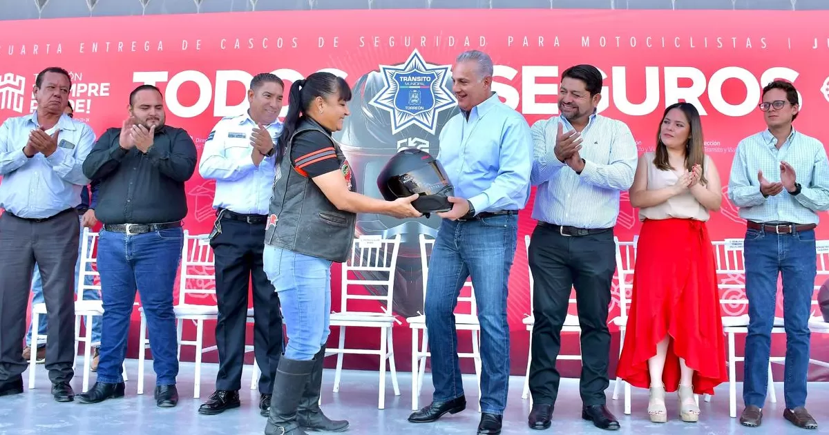A la fecha se ha invertido casi un millón de pesos en 700 cascos, y la meta es cerrar 2024 con un total de mil, en beneficio de conductores de motocicleta