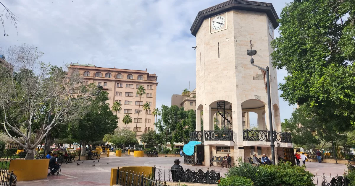 Como parte del plan de rescate del Centro HistÃ³rico de TorreÃ³n, la administraciÃ³n municipal planea la atenciÃ³n integral de la Plaza de Armas.
