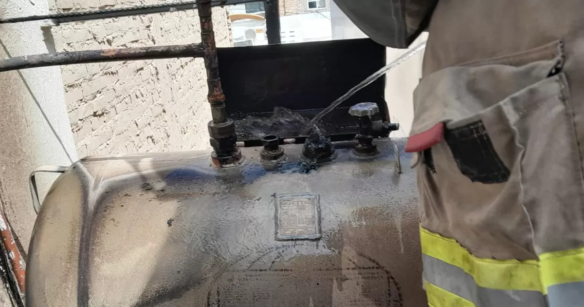 Explota otro tanque de gas en Torreón, solo hubo daños materiales