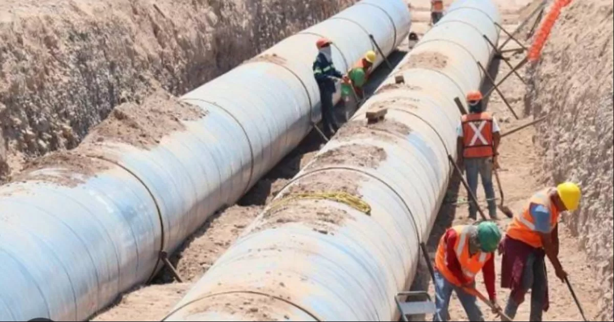 Según el director la empresa encargada es Construlainer, sin embargo, está a su vez fue subcontratada para realizar los trabajos por Dragados y Urbanizaciones Siglo 21, de acuerdo al listado de contratos efectuados por la Gerencia de Recursos Materiales de CONAGUA.