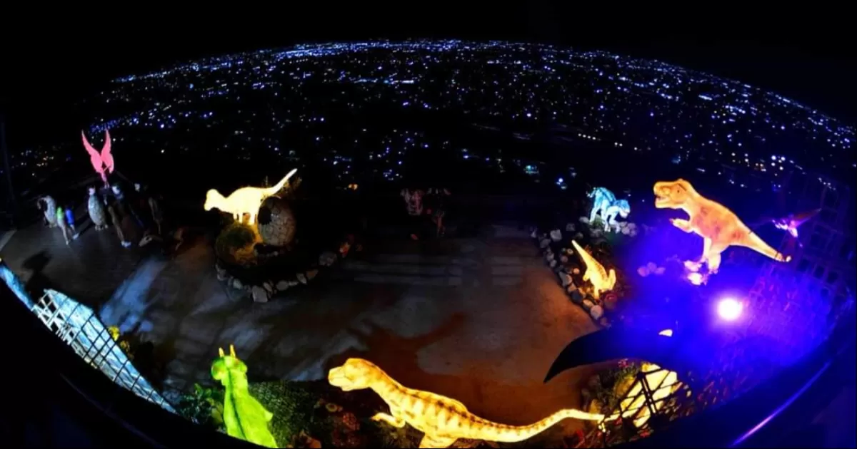 Verónica Soto Díaz, titular del espacio turístico, explicó que se trata de una exposición que consta de un total de 20 dinosaurios como parte de los atractivos para los visitantes.