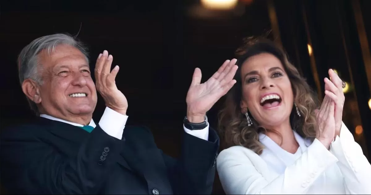 López Obrador destacó que su esposa no es funcionaria pública, "formalmente hablando", y que decidió no asumir el rol de primera dama.