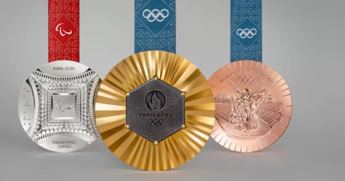 Tanto las medallas olÃ­mpicas como las paralÃ­mpicas comparten un lado con un diseÃ±o Ãºnico que incluye el hierro de la Torre Eiffel.