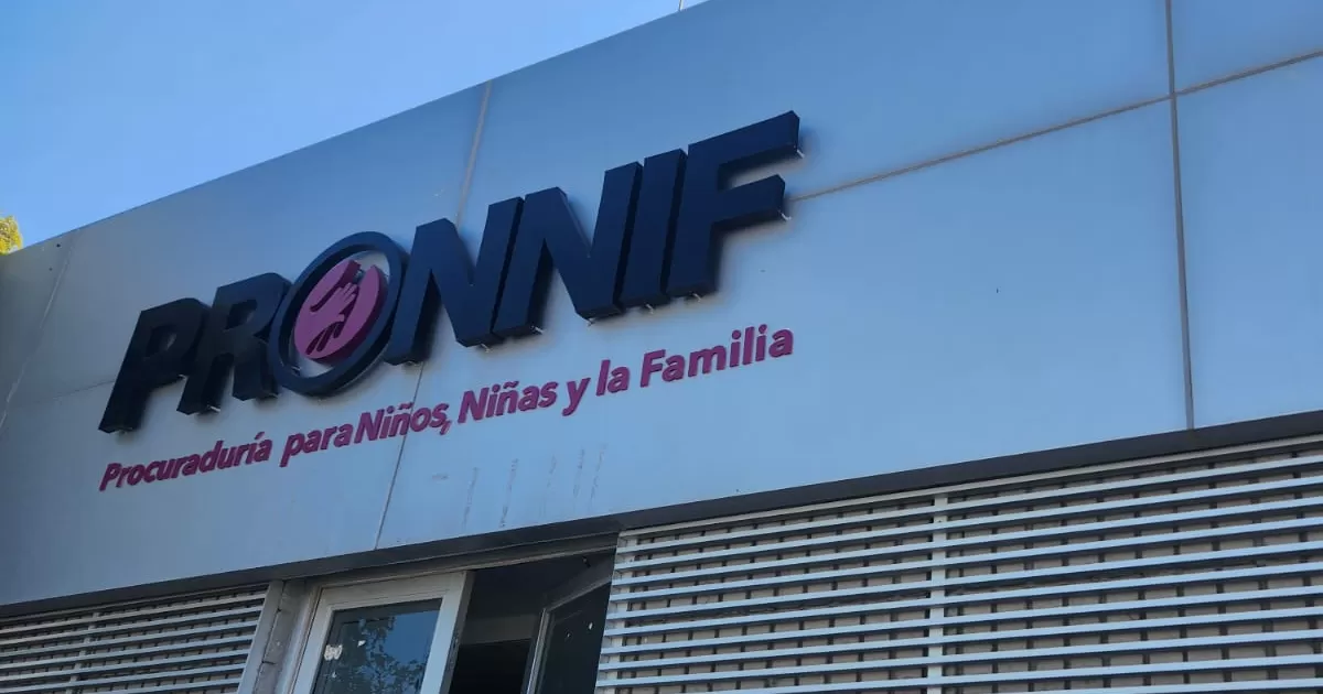 De acuerdo con las primeras declaraciones de testigos, fue la madre de la bebé quien acabó con su vida, pues momentos antes la golpeó y posteriormente la asfixió al estar encima de ella.