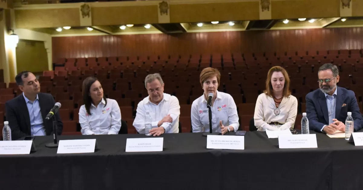 El director del IMCE, Antonio Méndez Vigatá, informó que el tenor mexicano visitará Torreón el próximo 18 de septiembre, en el Teatro Isauro Martínez a las 20:00 horas.