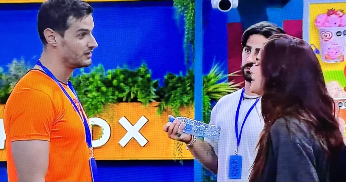 Piden retirar la cédula profesional de Adrián Marcelo Primero