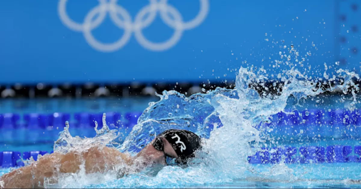 ¡Nuevo Récord Mundial! Robert Finke impone nuevo al recorrer 1, 500 metros