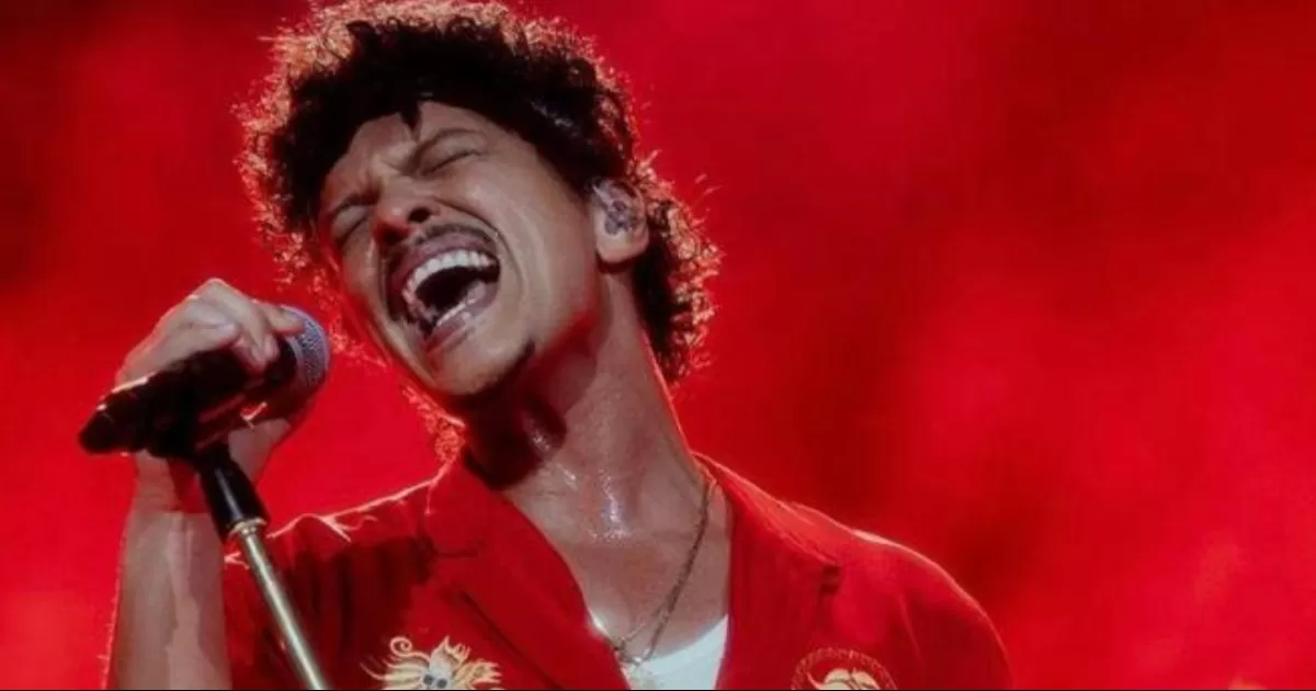 Bruno Mars enciende a la CDMX en su primera noche de concierto