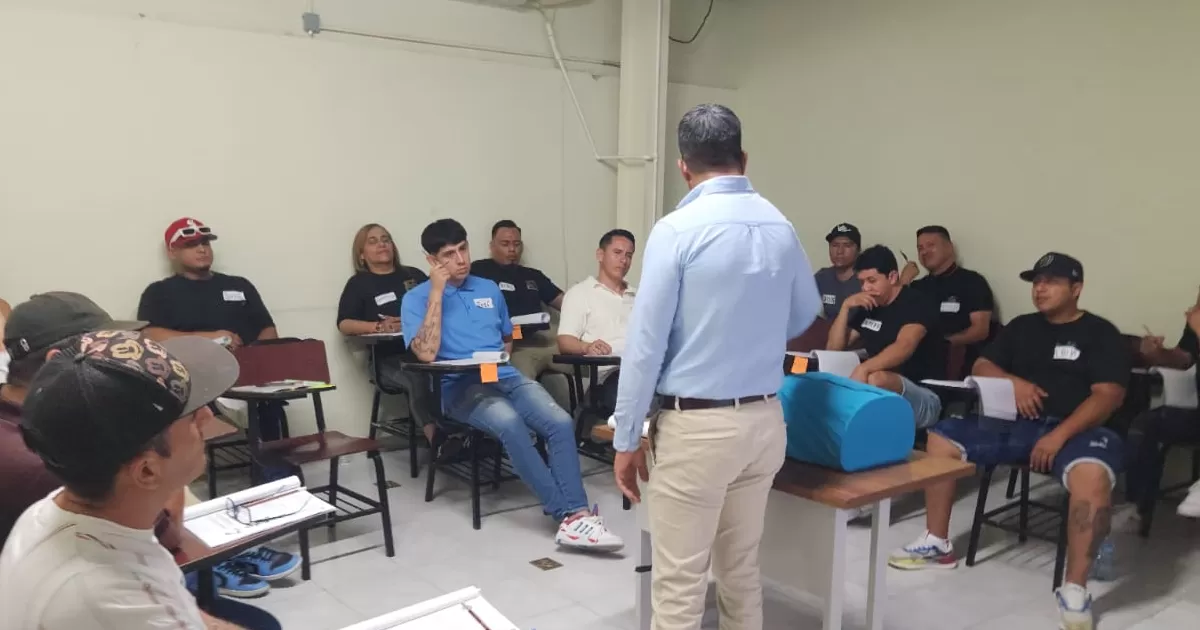 Continúa capacitación de primeros auxilios para personal de centros de rehabilitación