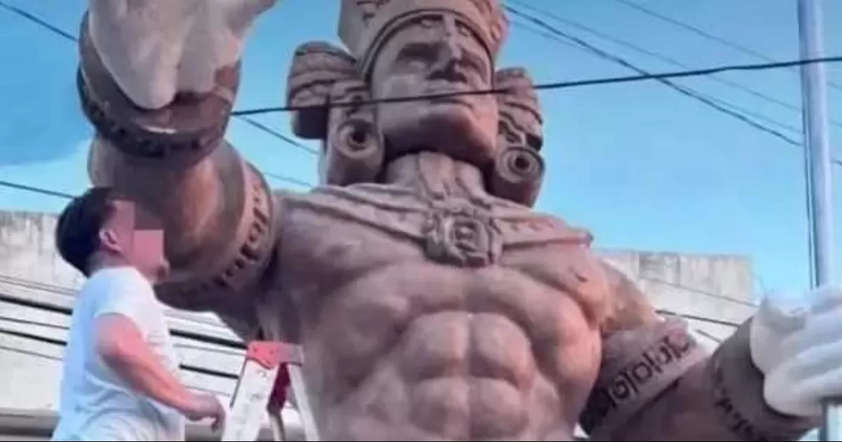 A travÃ©s de la plataforma de Tiktok, la influencer â€˜VickyWolffâ€™ anuncia que la estatua se instalarÃ¡ en Telchac Puerto.