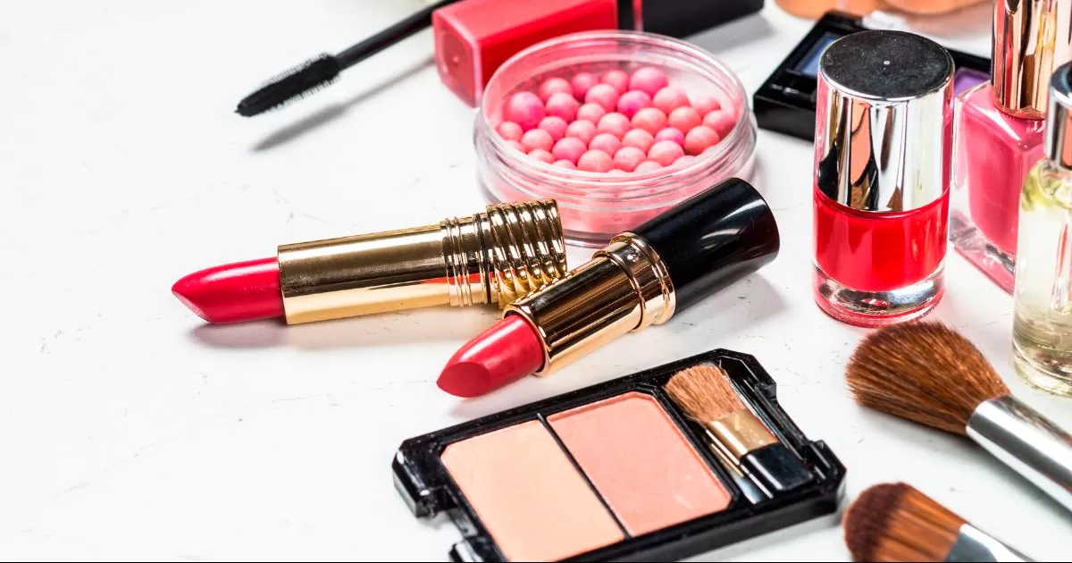 Avon no ha vendido productos en EU desde que en 2016 se desprendiÃ³ de su negocio en NorteamÃ©rica, adquirido por Cerberus Capital