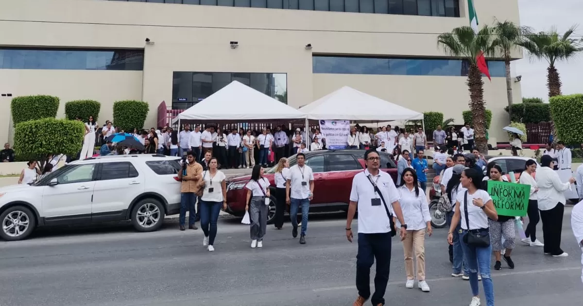 De acuerdo con lo dicho por el juez, en La Laguna son más de mil trabajadores del Poder Judicial de la Federación, por parte de los siete juzgados de distrito más los tribunales colegiados.