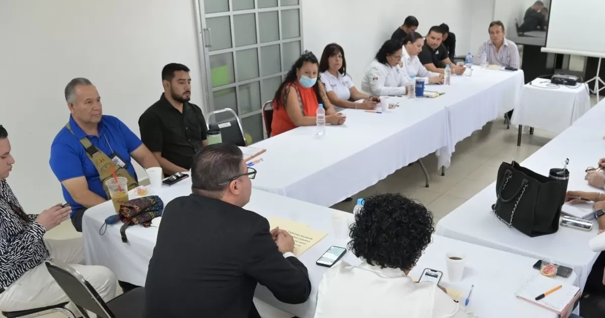 José Antonio Adame de León, titular de la Dirección de Salud Municipal, puntualizó que se apuesta por las acciones de prevención de adicciones y el suicidio, mediante labores oportunas que garanticen la salud mental.