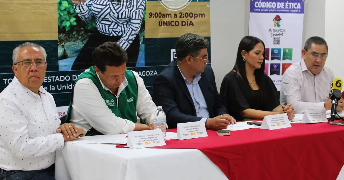 José Luis Chapa Reséndez, subsecretario de Empleo y Productividad en el Trabajo comentó que esta es la Tercera Feria de Empleo en el año en Torreón, en la que se ofertarán 850 empleos y en la que participan 30 empresas.