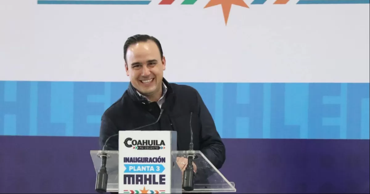 Lo anterior fue declarado por el Mandatario estatal, a raíz de que destaca como aspirantes al senado el ex gobernador Miguel Ángel Riquelme Solís,