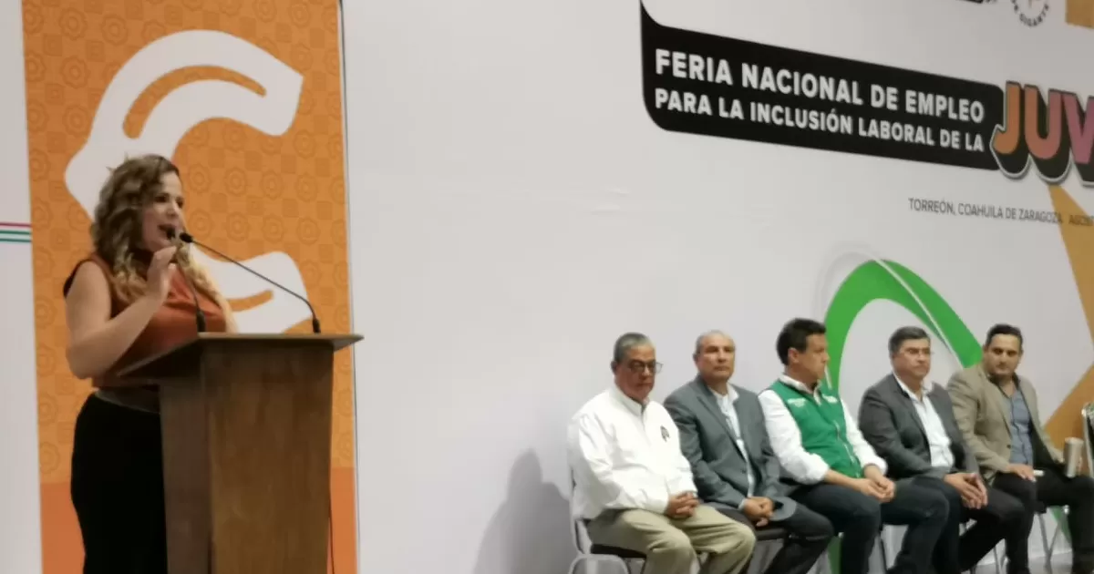 Con la participación de 30 empresas, se ofertaron  850 vacantes  con la expectativa de colocar al menos al 50 por ciento de los aspirantes  en el mundo laboral.