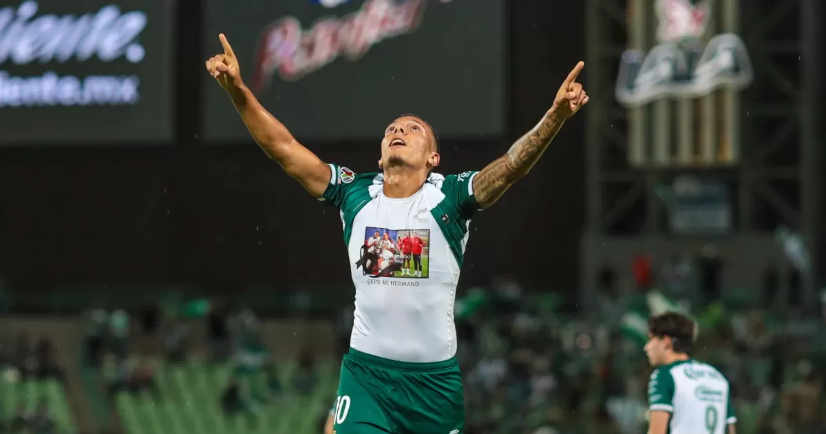 Fagundez aparece en el 11 ideal de la jornada seis en Liga MX