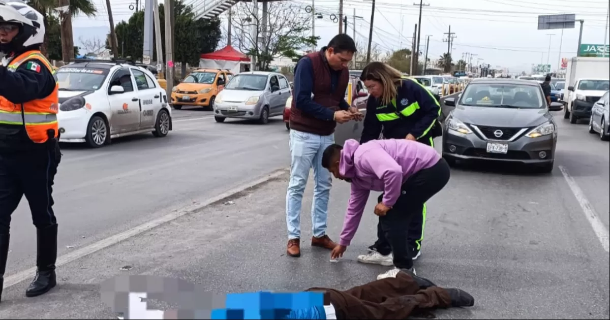 La persona que manejaba la camioneta quedó detenida y deberá de rendir su declaración ante el Ministerio Público.